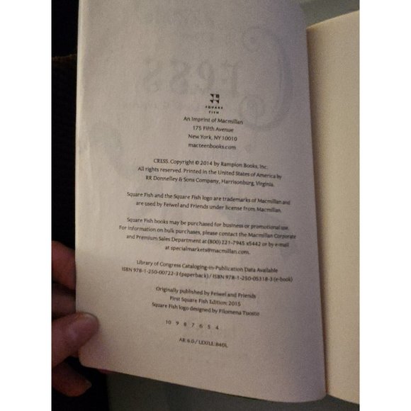 Book: Cress by Marissa Meyer / bundle requirement - Picture 3 of 4